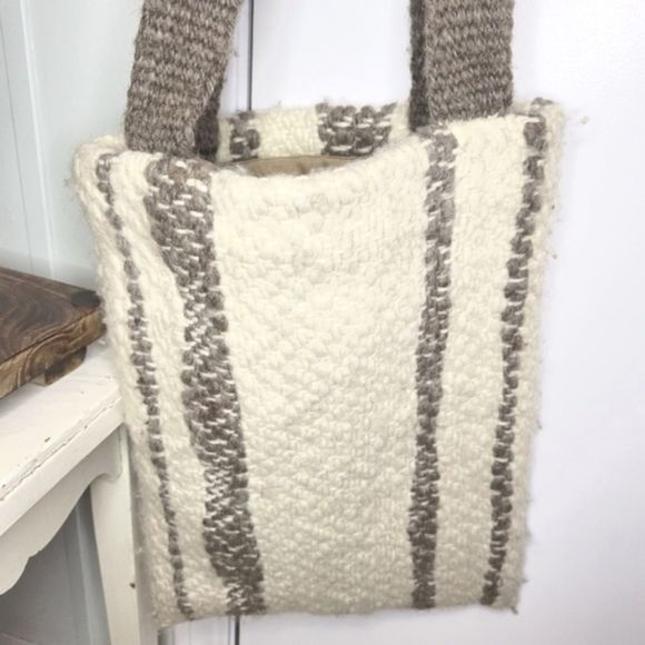 Wool Knit Tote Bag w/cargo Liner - Picture 2 of 9